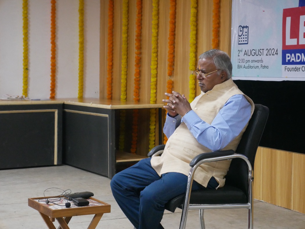Padma Shri Dr. R.N. Singh Inspires Students at IIBM's “Meet the Leader” Session